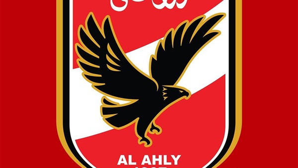 نجم منتخب مصر الأول يوقع للأهلي 3 سنوات مقابل 12 مليون رسميًا