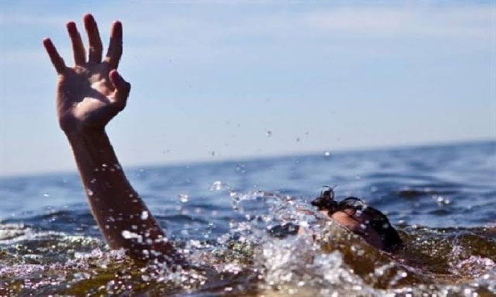 هربًا من حرارة الجو.. غرق طالب استحمامه في ترعة بالمنيا
