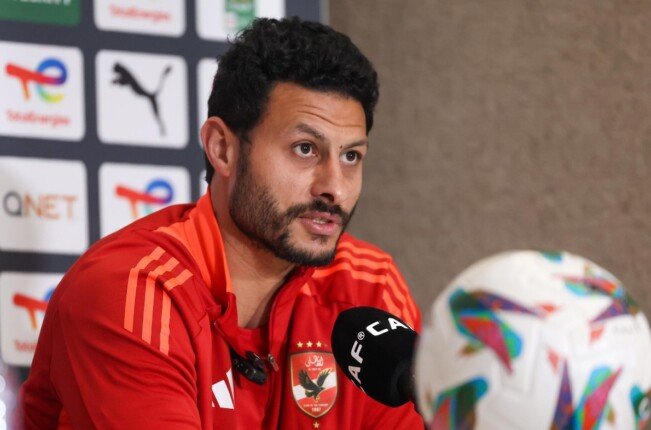 هل طلب محمد الشناوي الرحيل عن الأهلي في يناير؟