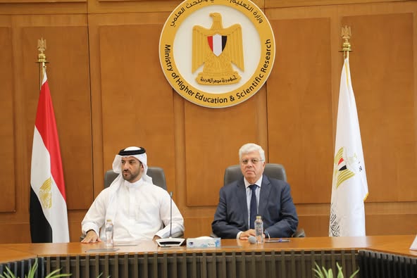 وزير التعليم العالي يبحث  مع نائب حاكم الشارقة سبل التعاون المشترك