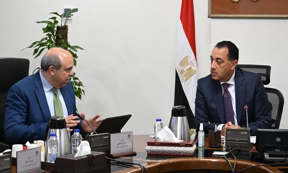 وزير الطيران: مشروع “مبنى 4” يستهدف 30 مليون مسافر سنويًا