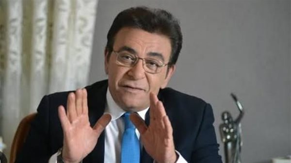 وفاة الإعلامي عاطف كامل بعد حكم بحبسه 10 سنوات