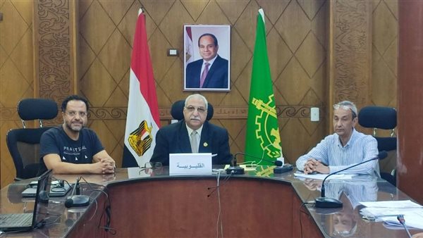 وكيل التعليم بالقليوبية يوجه بعدم التأخير بتوزيع أسئلة وكتيبات مفاهيم امتحانات الثانوية