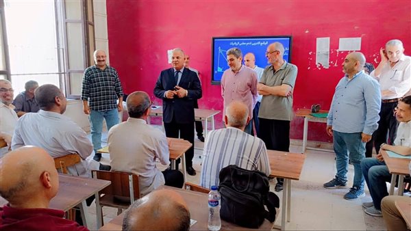 وكيل تعليم الفيوم يشهد برنامجًا تدريبيًا للمعلمين الجدد وفق معايير الجودة