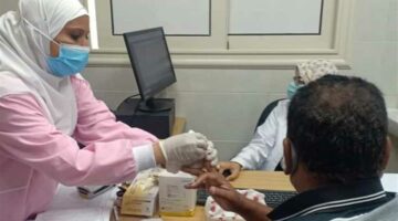 ضمن مبادرة 100 يوم صحة.. توقيع الكشف الطبي على العاملين بمديرية التضامن الاجتماعي بالأقصر