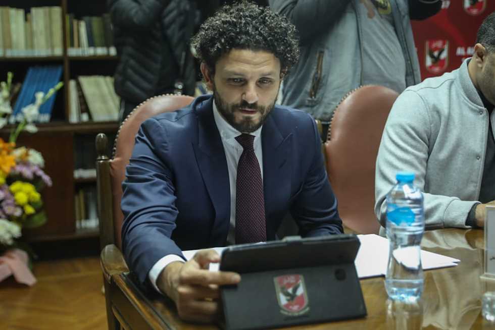 «هختار ناس حواليا مش متسلقة».. حسام غالي يكشف عن أول قرار سيتخذه لو أصبح رئيسًا لـ الأهلي
