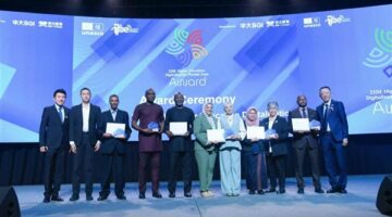 جامعة عين شمس تحصد جائزة الريادة في رقمنة التعليم العالي 2025