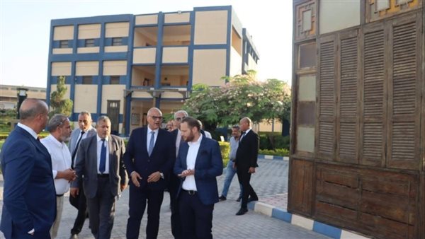 محافظ القليوبية يتفقد مدرسة "إيجيبت جولد" للتكنولوجيا التطبيقية للحُلي والمجوهرات بالعبور