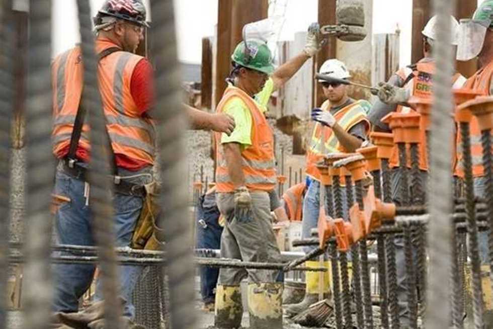 انخفاض سعر طن الحديد وارتفاع الأسمنت بسوق مواد البناء اليوم الأحد 7 سبتمبر 2025
