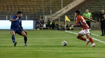 الأهلي يبحث عن “بداية جديدة” فى الدوري أمام إنبي الليلة