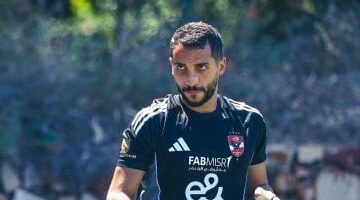 الأهلي يتواصل مع منتخب المحليين بشأن إصابة كريم فؤاد وفحص طبي ينتظر اللاعب