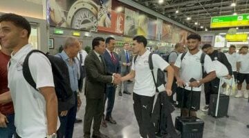 وزير الرياضة يدعم بعثة المنتخب بمطار القاهرة قبل السفر لبوركينا فاسو