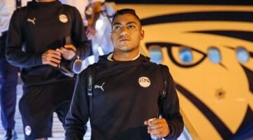 منتخب مصر يصل بوركينا فاسو بعد رحلة طيران 6 ساعات.. صور