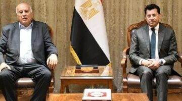 وزير الرياضة يلتقي نظيره الفلسطيني لمناقشة الملفات الشبابية والرياضية