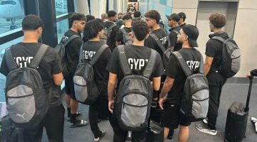 بعثة منتخب 20 سنة تغادر إسطنبول بعد ترانزيت 7 ساعات إلى تشيلى