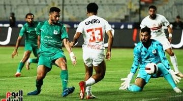عبد الله السعيد يسجل هدف الزمالك الثالث فى شباك المصرى من ركلة جزاء