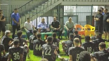 رئيس كهرباء الإسماعيلية يدعم الفريق معنويا قبل مواجهة الإتحاد السكندرى