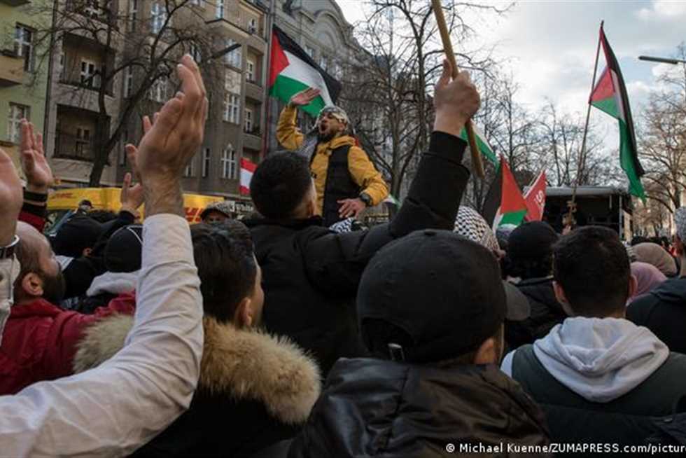 عشرات الآلاف في برلين يتظاهرون للمطالبة بوقف الحرب على غزة (تقرير)