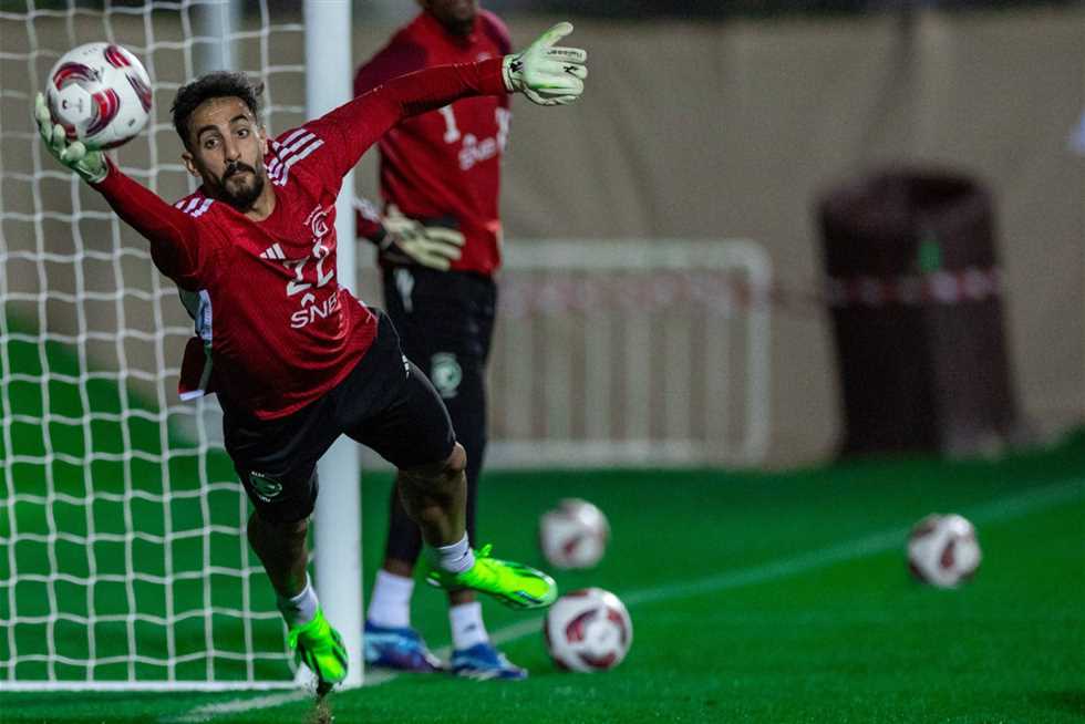 نواف العقيدي يشارك في مباراة النصر أمام الأخدود