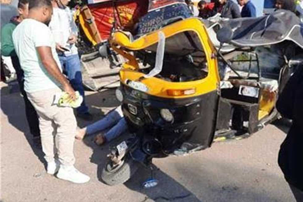إصابة 6 أشخاص بينهم 3 أطفال جراء انقلاب «توك توك» في الدقهلية