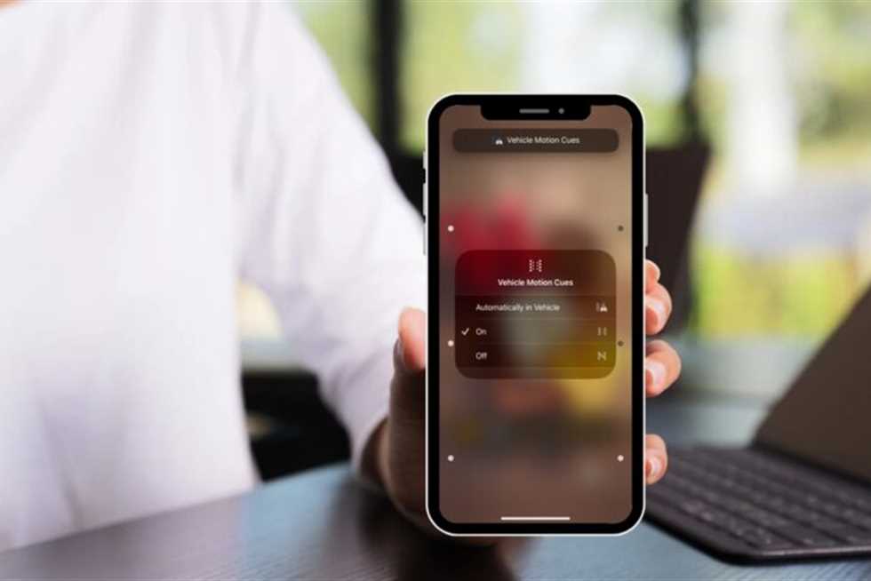 بتأثيرات ثلاثية الأبعاد.. شاشة قفل أيفون تتحول لمرآة شخصية مع تحديث iOS 26
