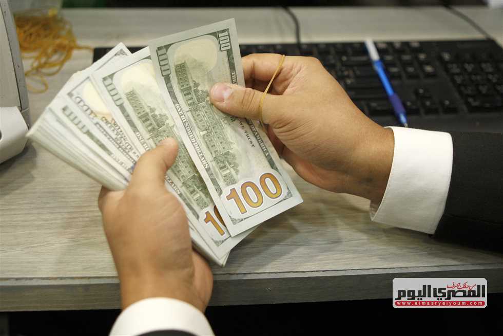 انخفاض سعر الدولار الآن.. كم سجلت أسعار العملات اليوم الاثنين 1-9-2025 بالبنك الأهلي؟