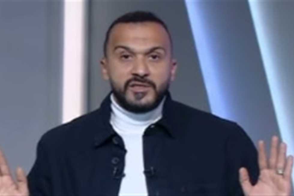 «جاي يعتزل ويتصور».. إبراهيم سعيد يفتح النار على نجم الأهلي (فيديو)