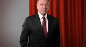 تصرف مفاجئ من جمال جبر بشأن تأشيرة الخطيب