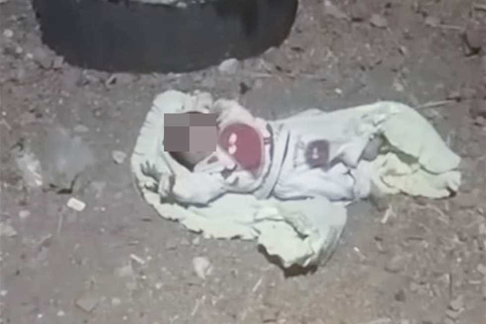 داخل صندوق قمامة.. العثور على جثة رضيع بجوار مستشفى قنا العام