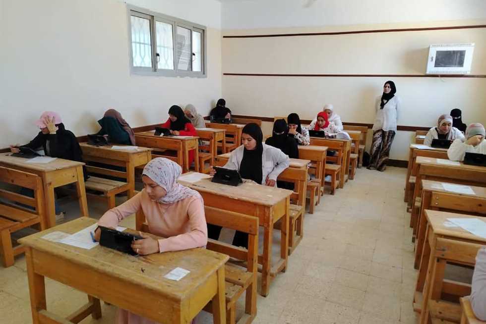 توزيع منهج التاريخ والجغرافيا للصفين الأول والثاني الثانوى للعام الدراسي 2026