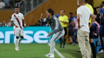 بقرار من إنزاجي.. نجم الهلال خارج مباراة الأهلي السعودي