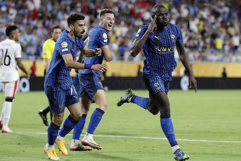 القنوات الناقلة مباشر لمباراة الهلال ضد القادسية في الدوري السعودي.. والمعلق
