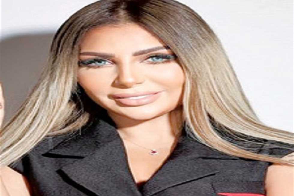 اليوم.. محاكمة سارة خليفة و27 آخرين بتهمة تخليق وتصنيع المواد المخدرة