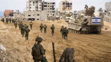 إعلام فلسطيني: جيش الاحتلال ينسف مبانٍ سكنية شمال غرب مدينة غزة