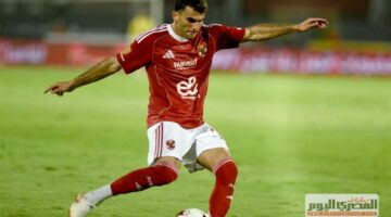 «شاغلين بالهم بزيزو».. نجم الأهلي السابق ينتقد جماهير الزمالك