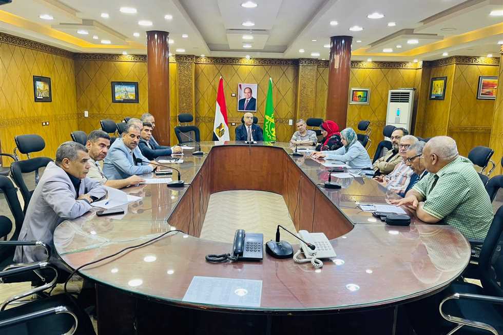 صور ومقاطع خادشة للحياء.. قرار عاجل ضد مدير المدرسة المتهم بالتحرش فى شبين القناطر