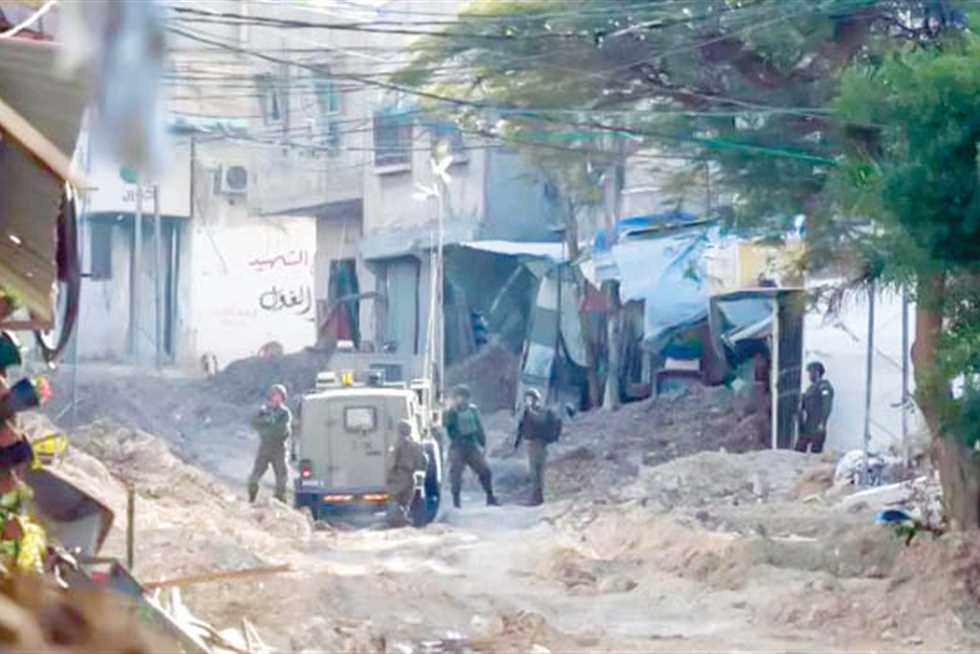 إصابة جنديين إسرائيليين إثر تفجير مركبة عسكرية في طولكرم شمال الضفة الغربية