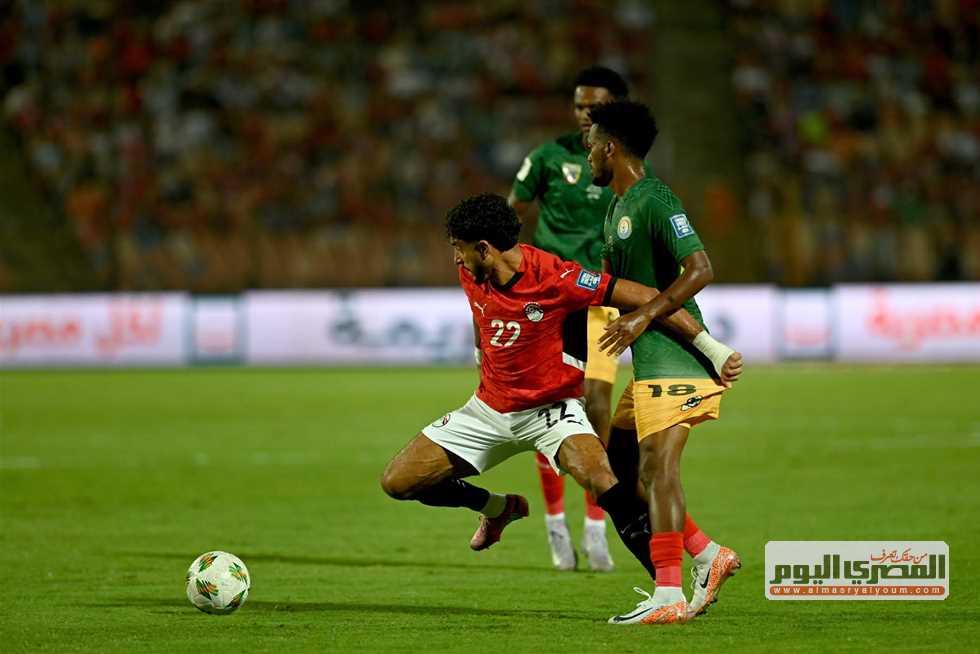 نجم الأهلي السابق يختار بديل حمدي فتحي أمام بوركينا فاسو