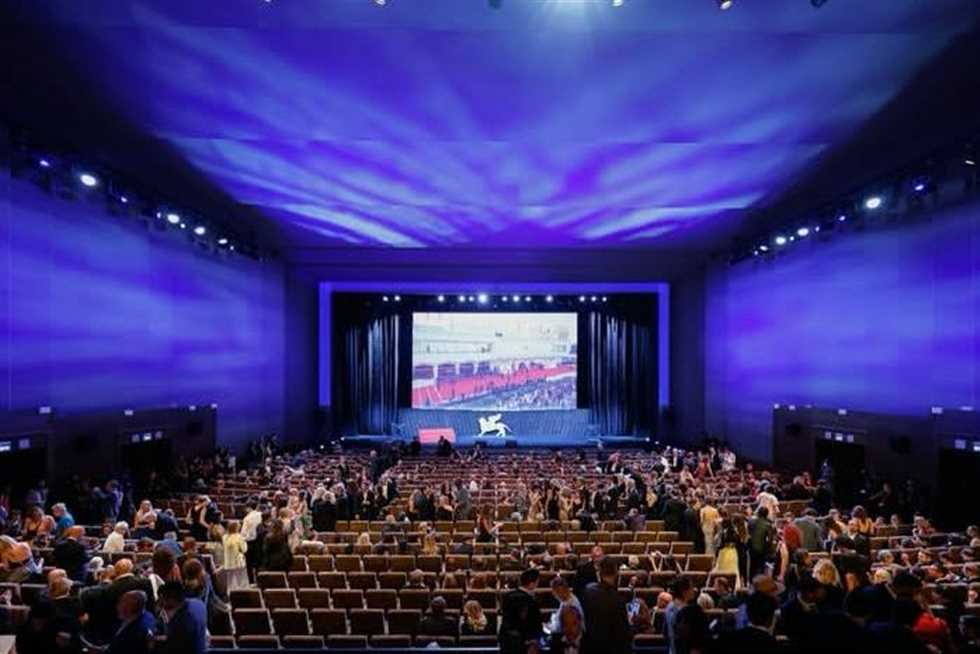 مهرجان فينيسيا السينمائي الدولي.. القائمة الكاملة للفائزين بجوائزة الدورة الـ 82 (تفاصيل وصور)