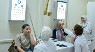 توقيع الكشف الطبي على الطلاب الجدد من ذوى الإعاقة بجامعة سوهاج