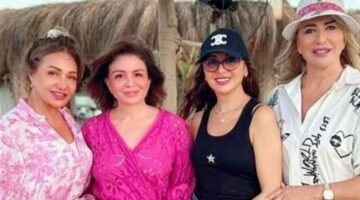 إلهام شاهين تنشر صور جديدة مع أنغام وليلى علوي في الساحل :«محظوظة جدًا بأصدقائي»