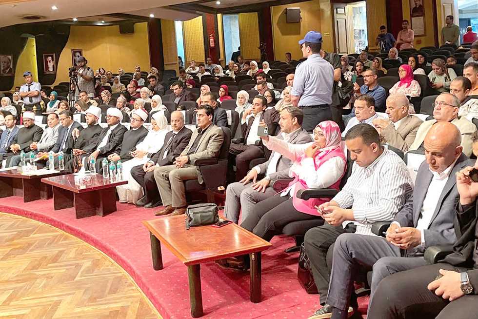 بحضور وزير الأوقاف.. «الصحفيين» تحتفل بالمولد النبوى وتوزّع تأشيرات «عمرة»