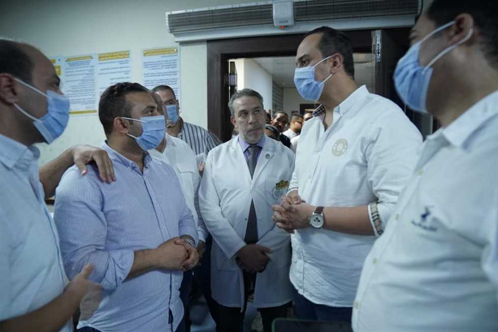 لمتابعة كفاءة الخدمة.. رئيس «الرعاية الصحية» يتفقد الأقسام بـ«حورس التخصصي وطيبة»