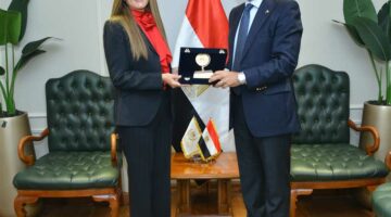 «التموين» توقع بروتوكولًا مع الأكاديمية العربية للعلوم الإدارية لتدريب الكوادر البشرية بالوزارة