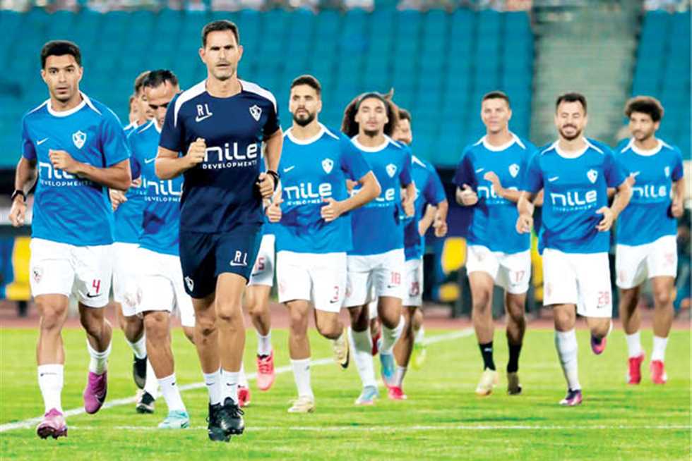 9 لاعبين.. غيابات الزمالك أمام المصري في الدوري الممتاز