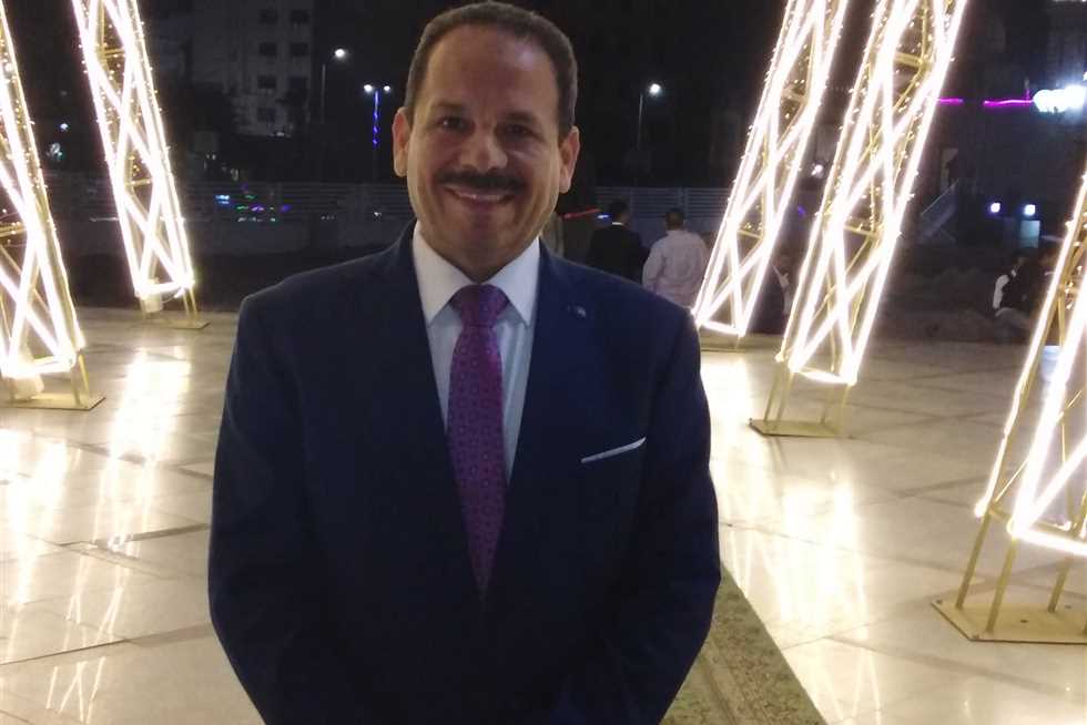 سدد ديونهم من جيبه.. موقف إنساني لـ مدير البحث الجنائي ببني سويف تجاه 3 غارمين