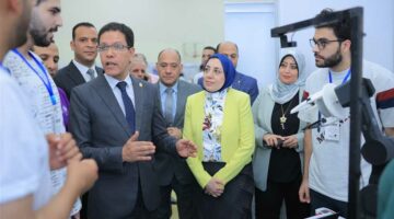 «الجيزاوي» يفتتح فعاليات بطولة جامعة بنها الأولى للروبوت