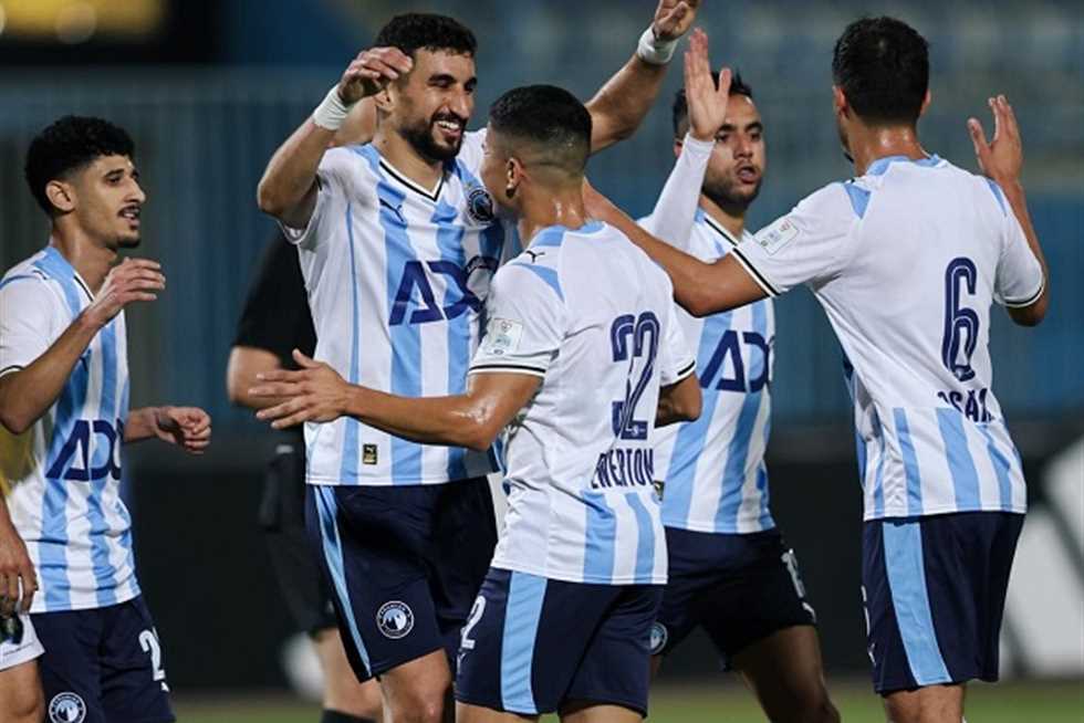 رئيس الفيفا يهنىء بيراميدز بعد الفوز على أوكلاند سيتي بـ كأس إنتركونتيننتال