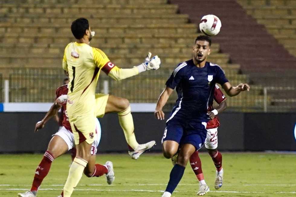 نجم الأهلي السابق ينتقد أداء الأحمر.. ويؤكد: «مباراة سيراميكا لن تكون سهلة»