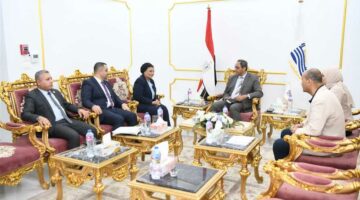 محافظ قنا يبحث مع نائب وزير الصحة الخطة العاجلة للسكان والتنمية «2025-2027» (تفاصيل)